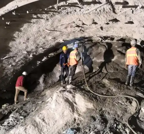 寿光拱顶带模注浆料的施工流程及注意事项